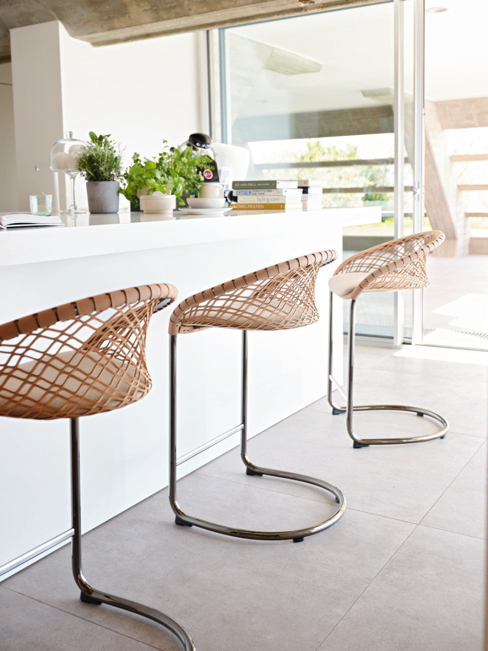 P47 STOOL