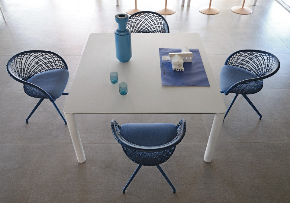 P47 CHAIR